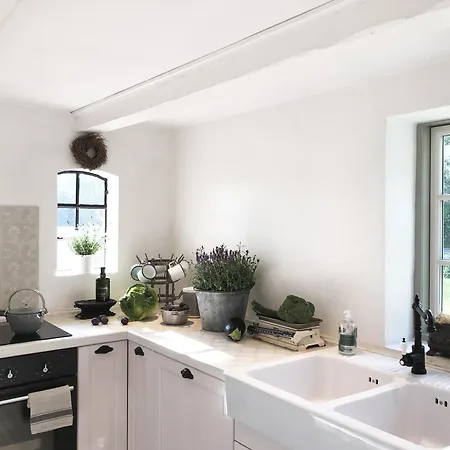 Romantisches Reetdachhaus - Frau Schroeders Semesterbostad