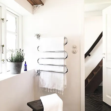 Romantisches Reetdachhaus - Frau Schroeders *