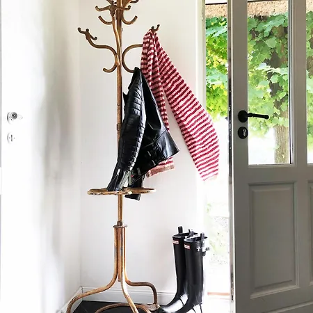 Romantisches Reetdachhaus - Frau Schroeders * Mohrkirch